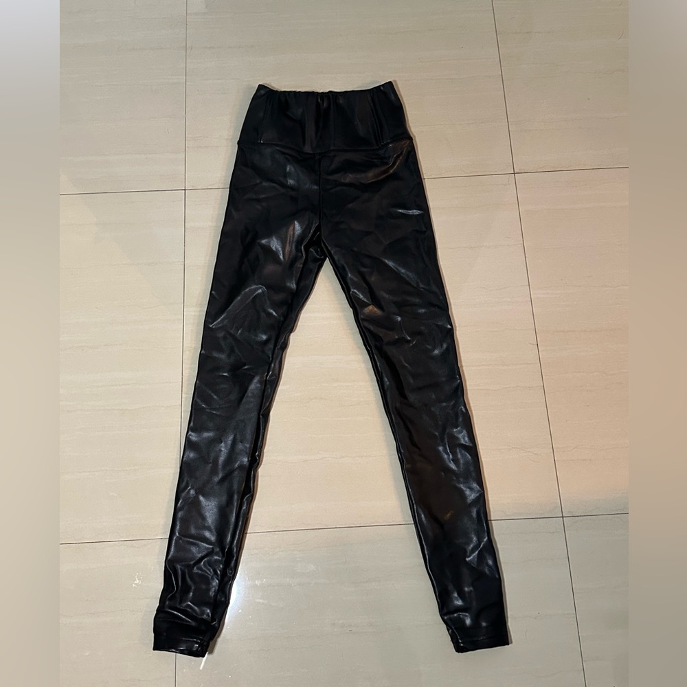 Faux leather leggings